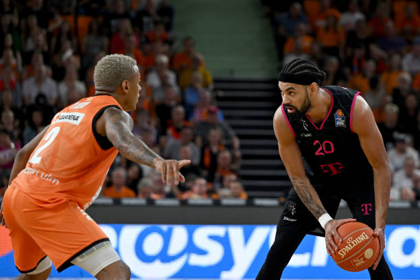 更涉及一笔 更涉及一笔