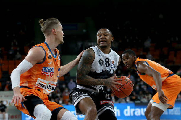 爆发力强 爆发力强