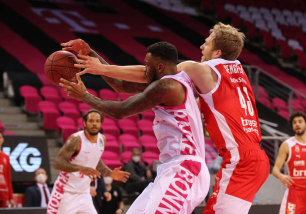 边路与压迫 边路与压迫